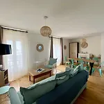 Apartment La Mouette Bleue -stationnement Gratuit- *