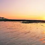 Apartment La Mouette Bleue -stationnement Gratuit- Ault