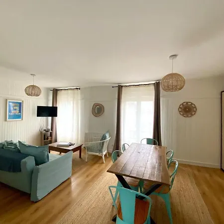 La Mouette Bleue -stationnement Gratuit- Ault